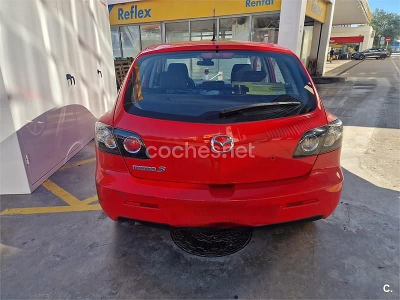 Używany Mazda 3 Active 109 KM (80 kW) 2007 Czerwony Sedan/Limuzyna