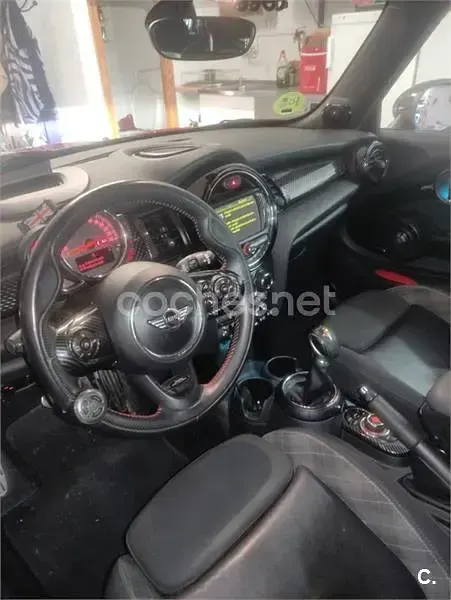 Usado Mini Cooper S 192 CV (141 kW) 2017 Rojo Utilitario