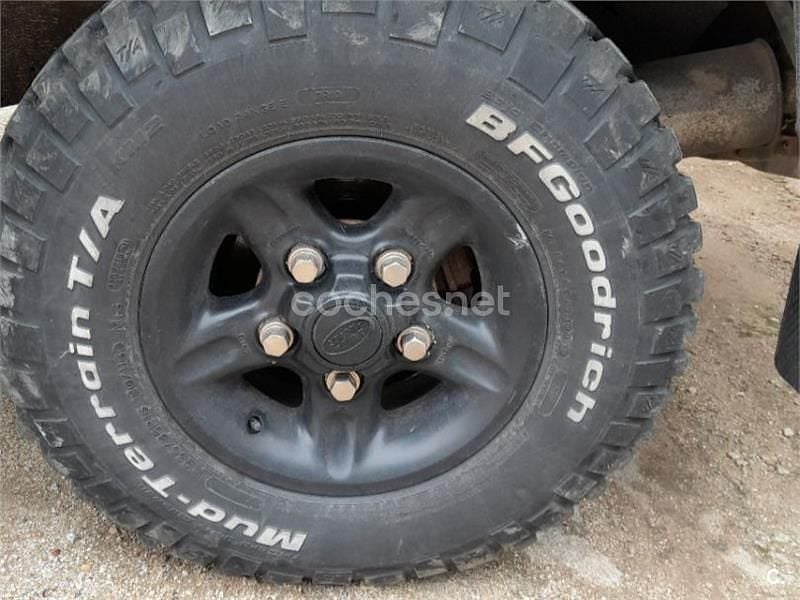 Usado Land Rover Defender 122 CV (89 kW) 2007 Verde Recogida