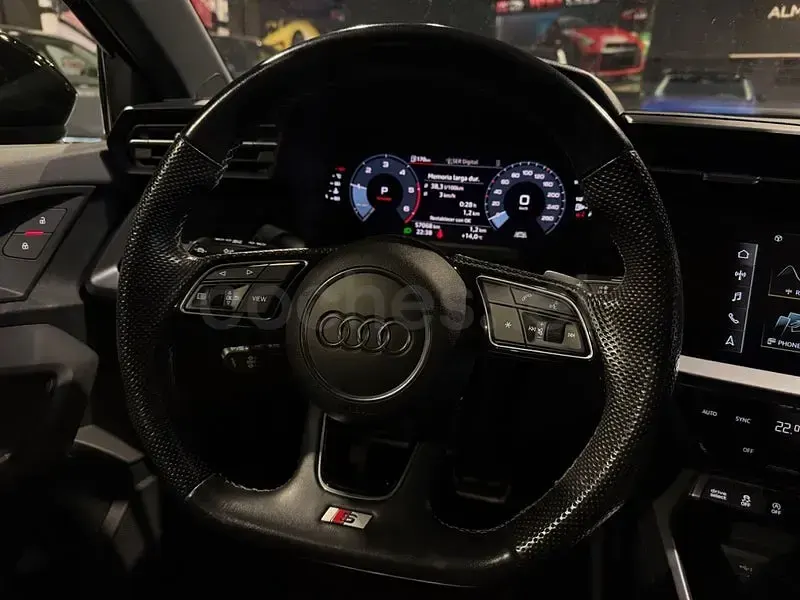 Usado Audi A3 S-Line 150 CV (110 kW) 2023 Gris / plata Berlina