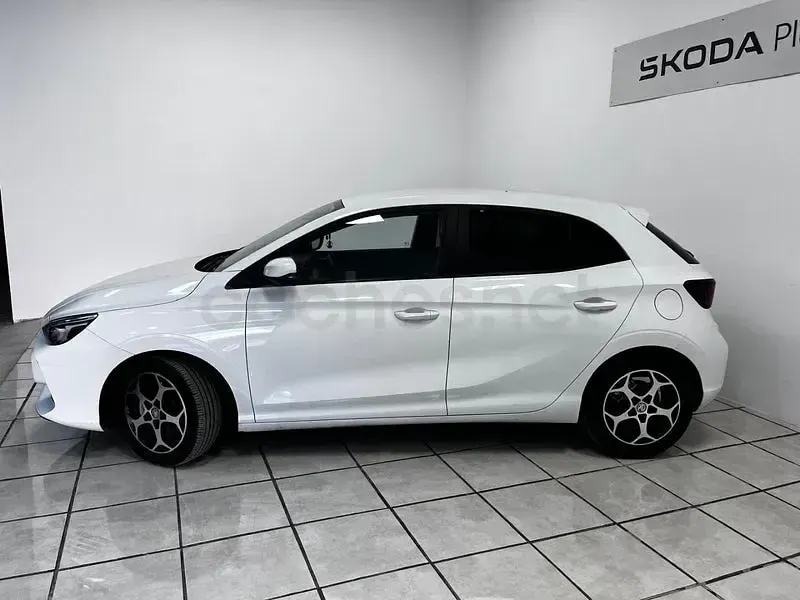 Usado MG MG3 Luxury 195 CV (143 kW) 2024 Blanco Utilitario