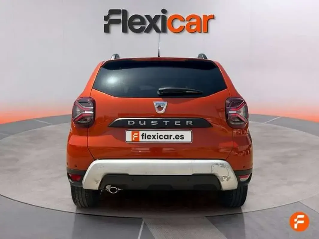 Usado Dacia Duster Comfort 101 CV (74 kW) 2021 Naranja SUV