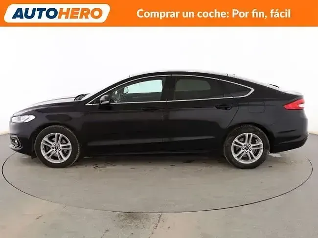 Usado Ford Mondeo Titanium 150 HP (110 kW) 2019 Preto Sedan