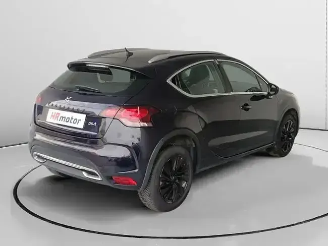 Usado DS Automobiles DS4 Connected Chic 131 CV (96 kW) 2017 Negro