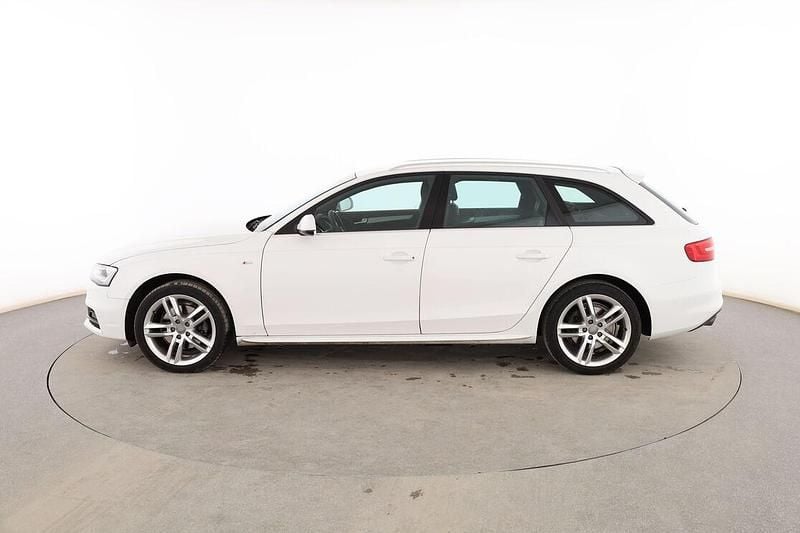 Usado Audi A4 S-Line 150 CV (110 kW) 2015 Blanco Familiar