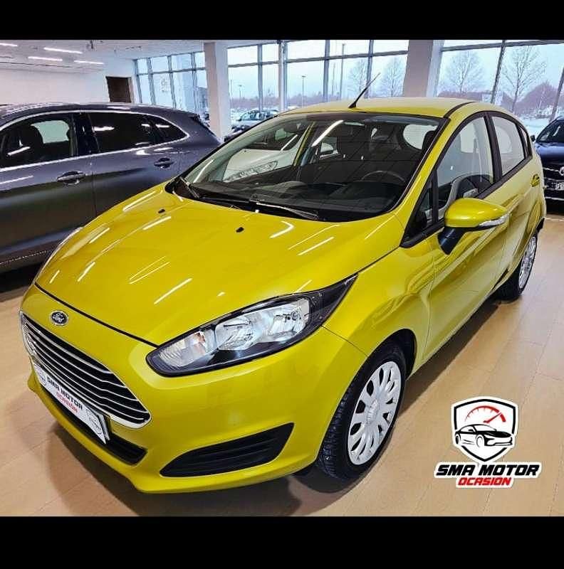 Usado Ford Fiesta Trend 75 CV (55 kW) 2015 Amarillo Utilitario