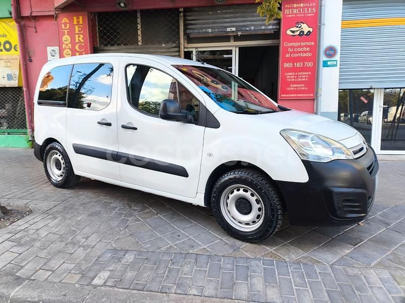 Blanco Usado 2018 Citroën Berlingo Live Monovolumen | 9950 € (Precio justo) - Imagen 1/4