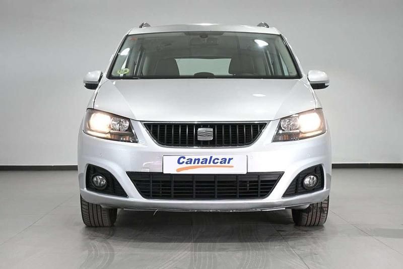 Usado Seat Alhambra Style 140 CV (102 kW) 2013 Gris Monovolumen