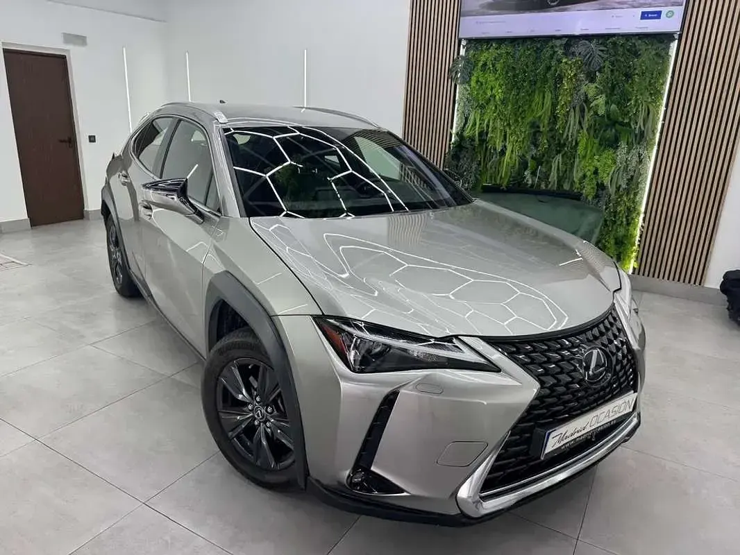 Usado Lexus UX 250h Business Edition 184 CV (135 kW) 2022 Gris SUV