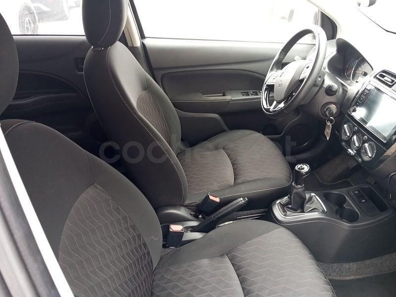 Usado Mitsubishi Space Star Motion 71 CV (52 kW) 2022 Gris / plata Utilitario