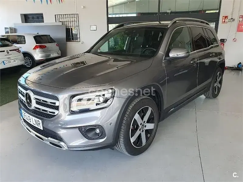 Usado Mercedes GLB200 150 CV (110 kW) 2021 Gris / plata SUV