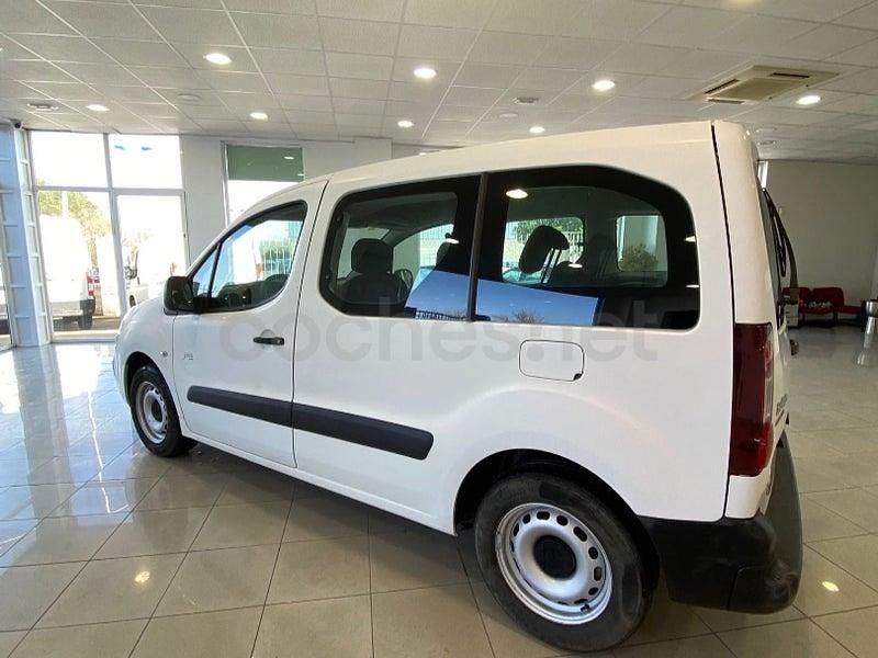 Usado Citroën Berlingo Feel 75 CV (55 kW) 2016 Blanco Monovolumen