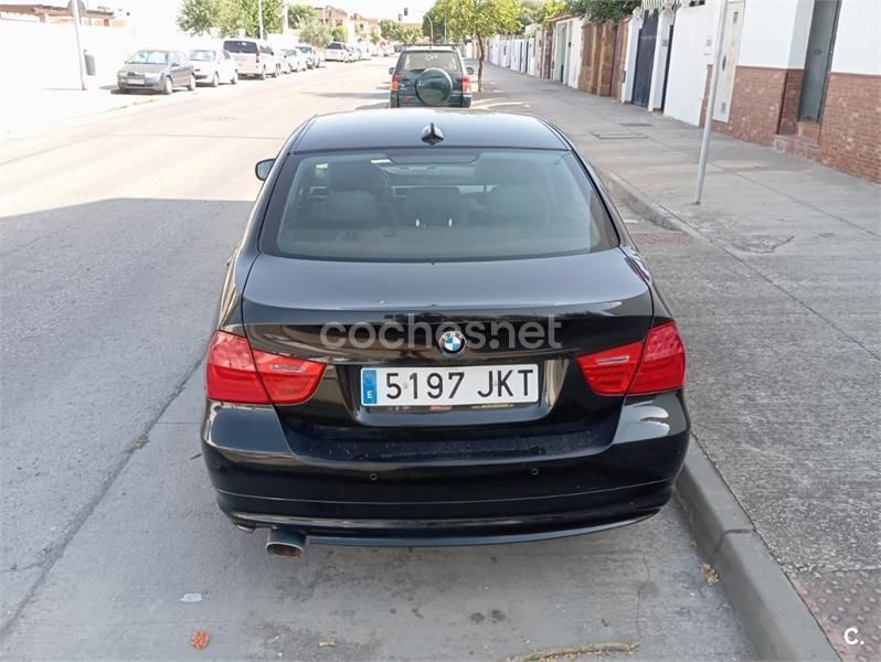 Negro Usado 2011 BMW 318 Berlina | 8300 € (Precio justo) - Imagen 1/4