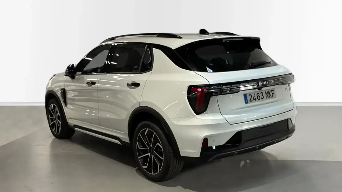 Usado Lynk & Co 01 276 CV (202 kW) 2026 Blanco SUV