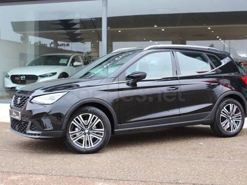 Usado Seat Arona FR 115 CV (84 kW) 2024 Negro SUV