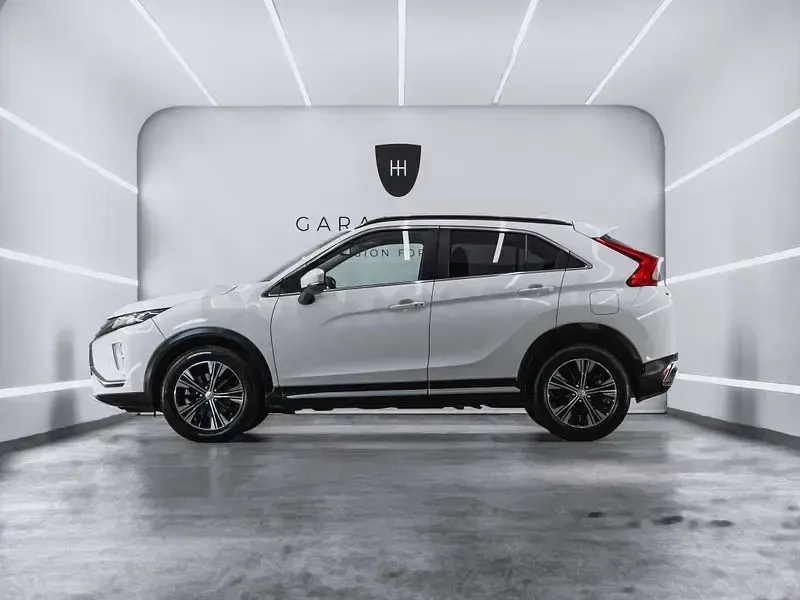 Usado Mitsubishi Eclipse Cross Motion 163 CV (119 kW) 2019 Blanco SUV