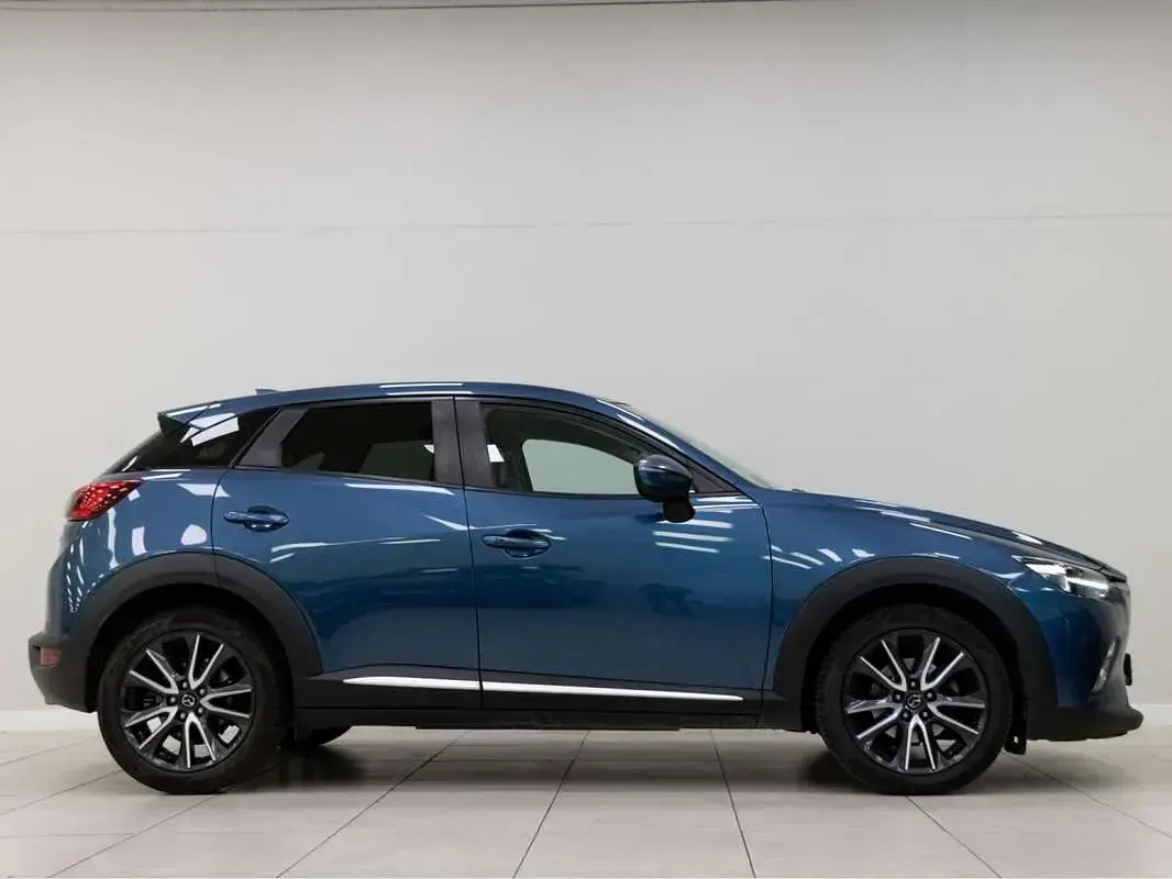 Usado Mazda CX-3 Luxury 120 CV (88 kW) 2017 Azul SUV