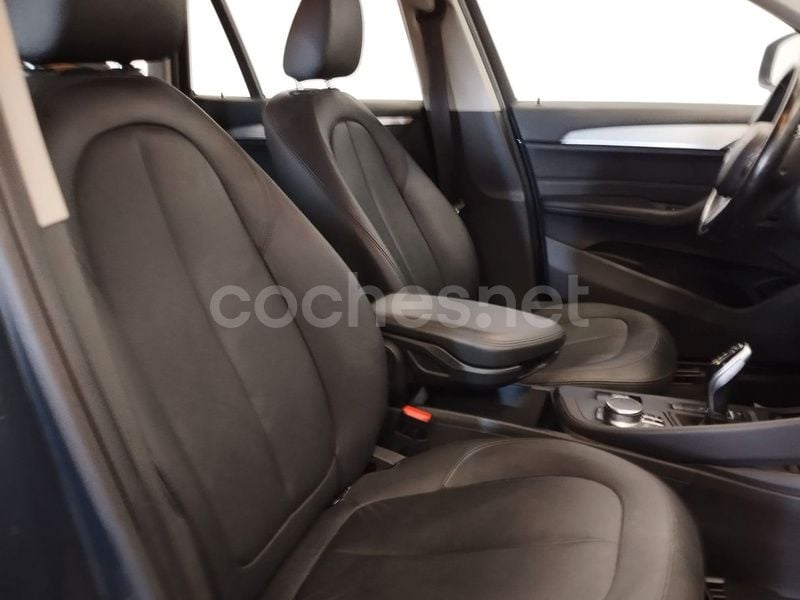 Usado BMW X1 140 CV (102 kW) 2018 Gris / plata SUV