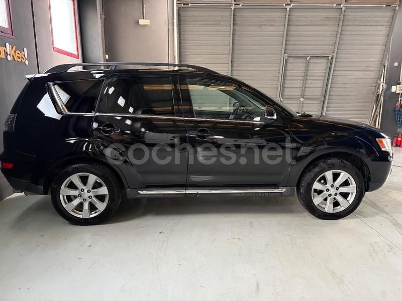 Usado Mitsubishi Outlander Motion 177 CV (130 kW) 2011 Negro SUV