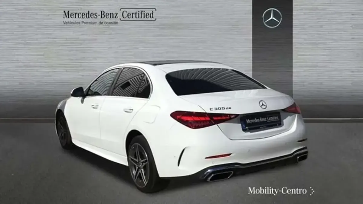 Usado Mercedes C300e 315 CV (231 kW) 2024 Blanco Berlina