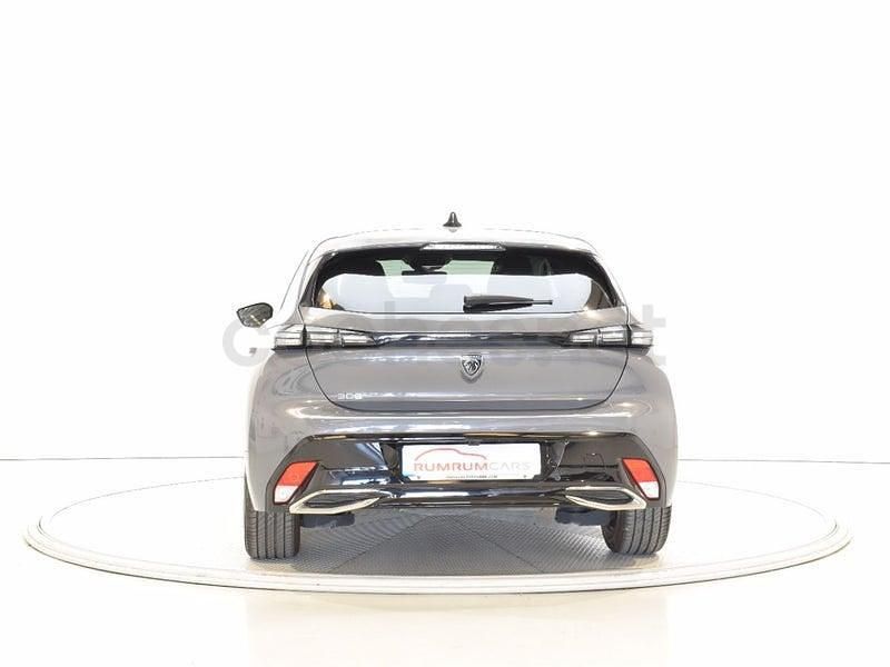 Usado Peugeot 308 Allure 130 HP (95 kW) 2024 Cinzento Sedan