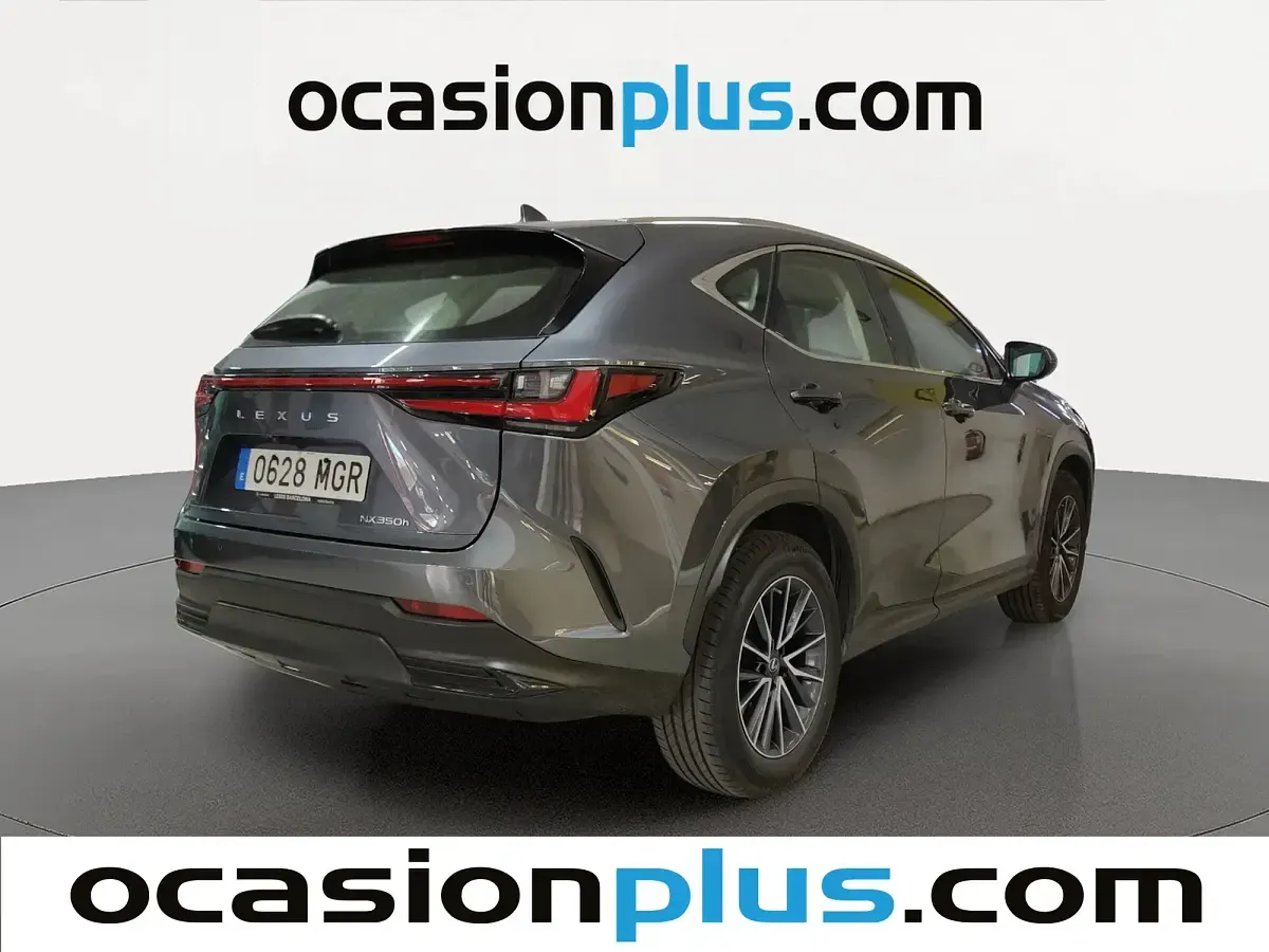 Usado Lexus NX350h Business Edition 242 CV (177 kW) 2023 Gris SUV