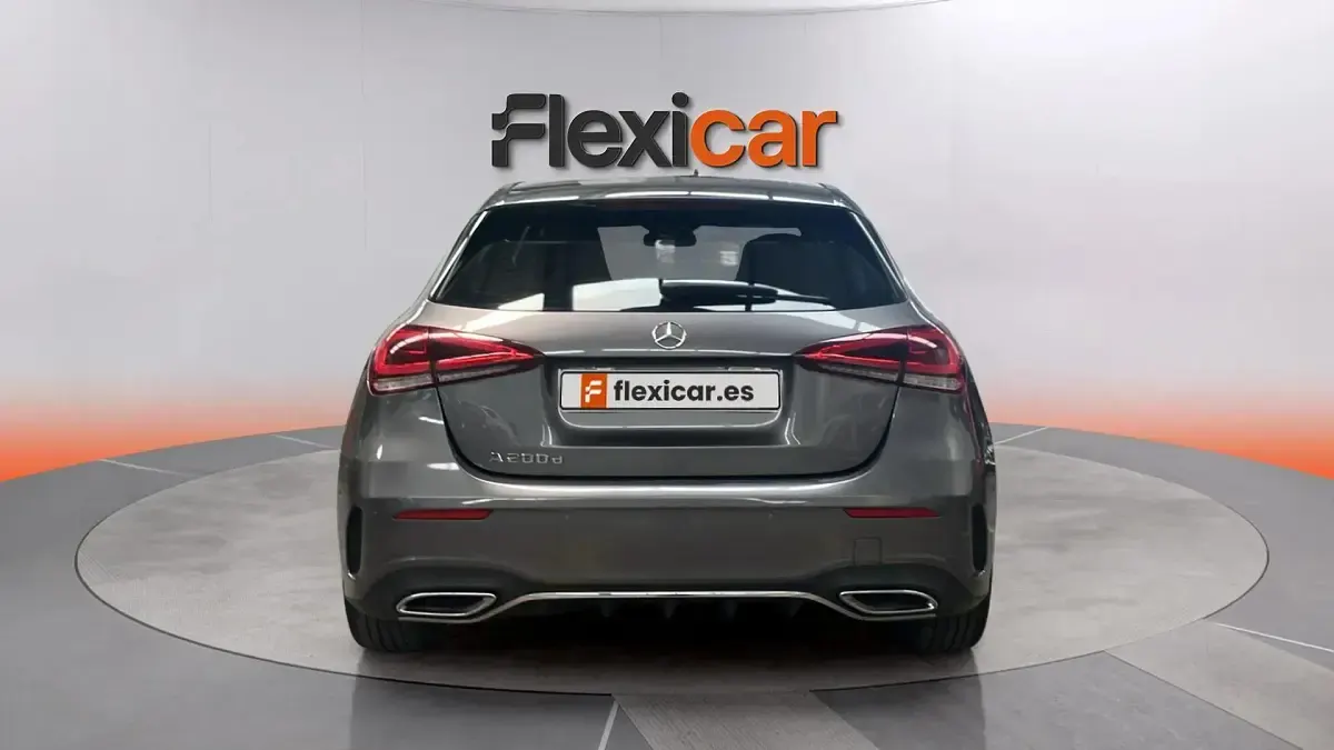Usado Mercedes A200 150 CV (110 kW) 2020 Gris Berlina