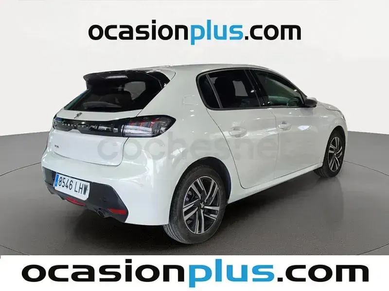 Usado Peugeot 208 Allure 100 CV (73 kW) 2020 Blanco Utilitario