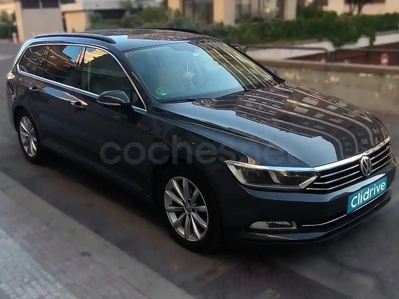 Usado VW Passat Advance 150 CV (110 kW) 2019 Gris / plata Familiar