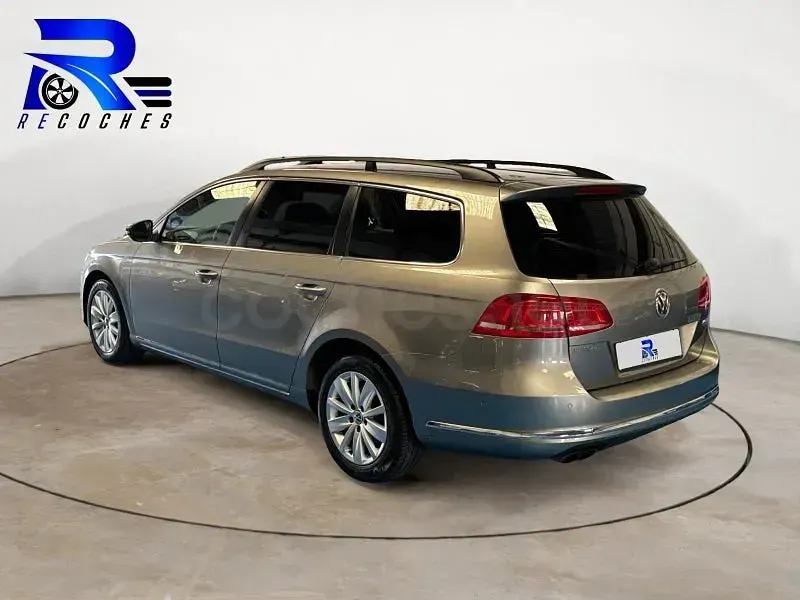Usado VW Passat Advance 140 CV (102 kW) 2014 Marrón Familiar