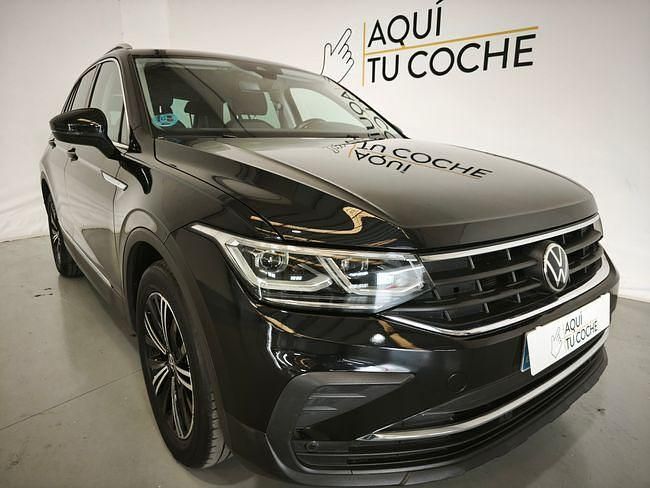 Usado VW Tiguan Life 150 CV (110 kW) 2022 Negro SUV