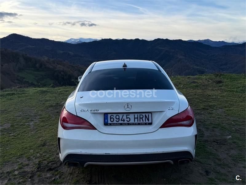 Usado Mercedes CLA220 AMG line 170 CV (125 kW) 2013 Blanco Berlina