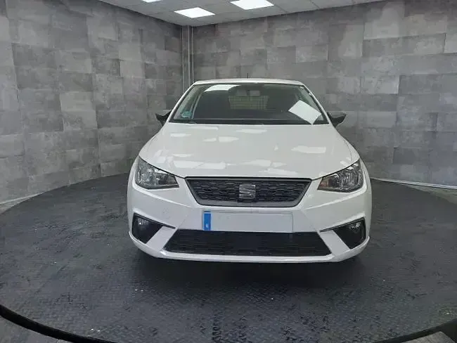 Usado Seat Ibiza Business 90 CV (66 kW) 2021 Blanco Utilitario
