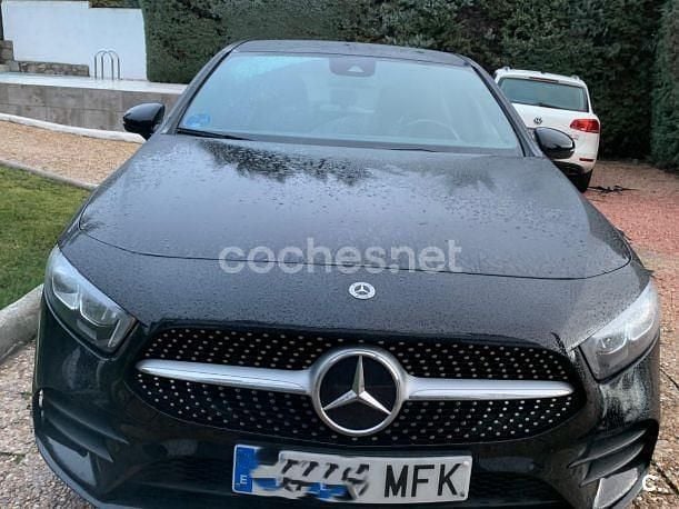 Usado Mercedes E250 218 CV (160 kW) 2023 Negro Berlina