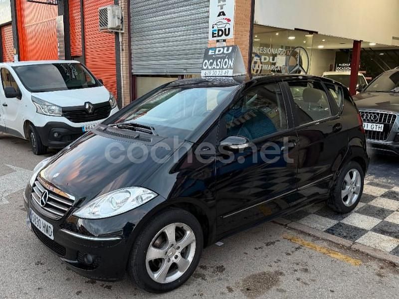 Usado Mercedes A180 Avantgarde 109 CV (80 kW) 2007 Negro Monovolumen