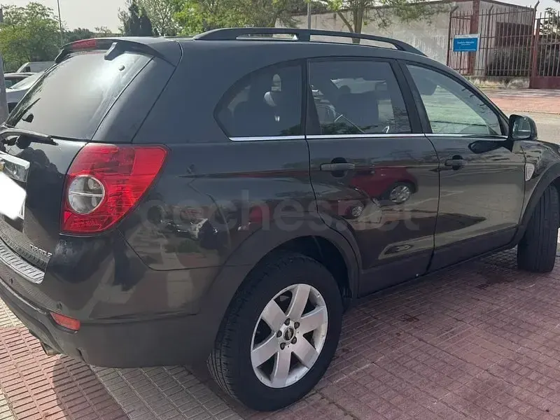 Usado Chevrolet Captiva LS 127 CV (93 kW) 2010 Azul SUV
