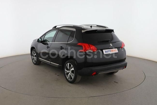 Usado Peugeot 2008 Allure 116 CV (85 kW) 2014 Negro SUV