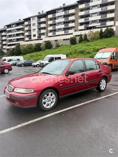Usado Rover 400 105 CV (77 kW) 1998 Granate Berlina