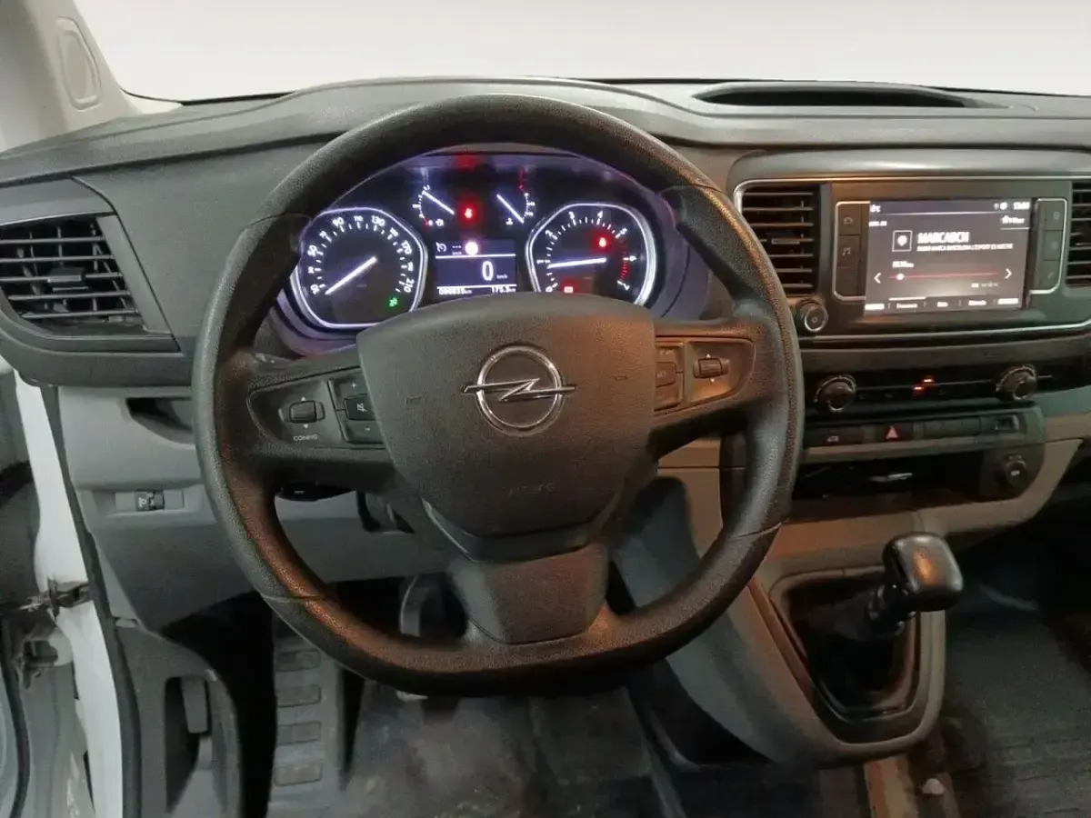 Usado Opel Vivaro 103 CV (75 kW) 2022 Blanco Monovolumen