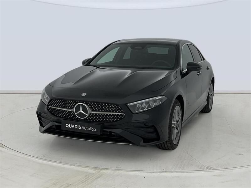 Negro cosmos Nuevo 2024 Mercedes A250 Berlina | 46.900 € (Caro) - Imagen 1/4