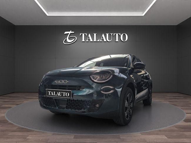 Nuevo Fiat 600 Pop 110 CV (80 kW) 2025 Verde SUV