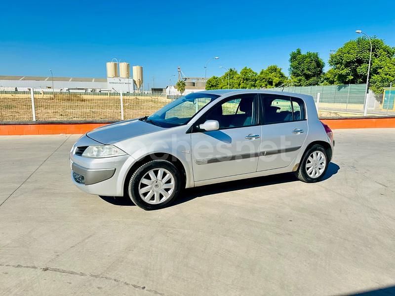 Gris / plata Usado 2007 Renault Mégane II Business Berlina | 3499 € (Precio justo) - Imagen 1/4