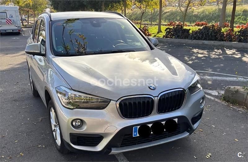 Usado BMW X1 116 CV (85 kW) 2019 Gris / plata SUV