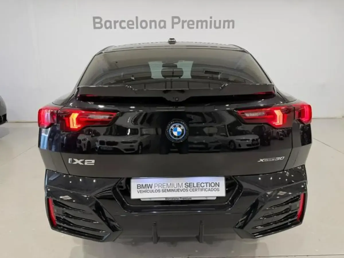 Usado BMW iX2 Comfort Edition 230 kW (313 CV) 2024 Negro SUV