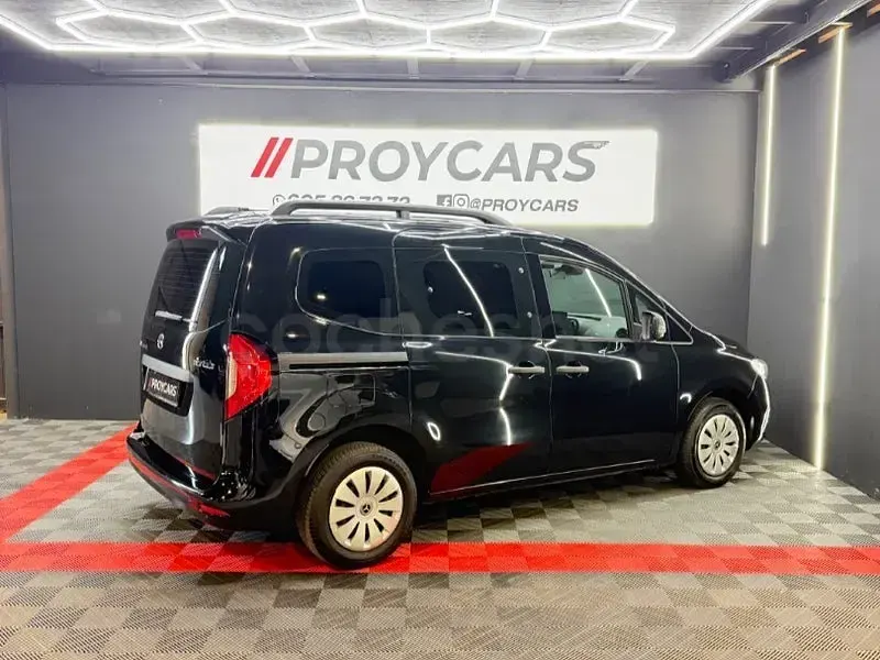Usado Mercedes Citan 110 95 CV (69 kW) 2023 Negro Monovolumen