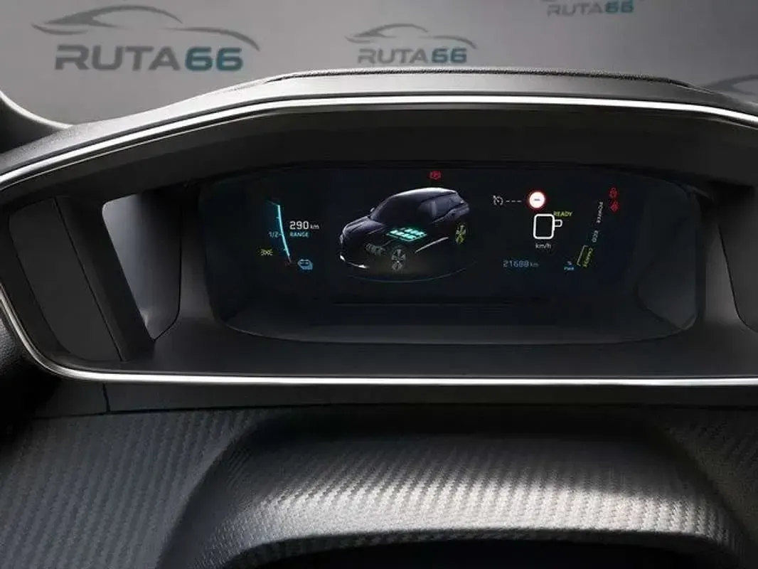 Usado Peugeot e-2008 Allure 100 kW (136 CV) 2023 Gris SUV