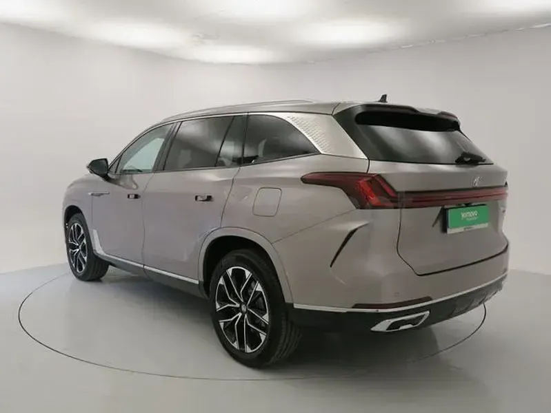 Nuevo MG MGS9 299 CV (219 kW) 2026 Gris / plata SUV