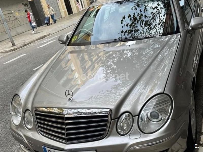 Usado Mercedes E300 Avantgarde 211 CV (155 kW) 2009 Beige Berlina