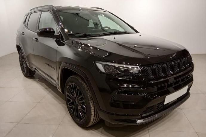 Usado Jeep Compass Altitude 130 CV (95 kW) 2023 SUV