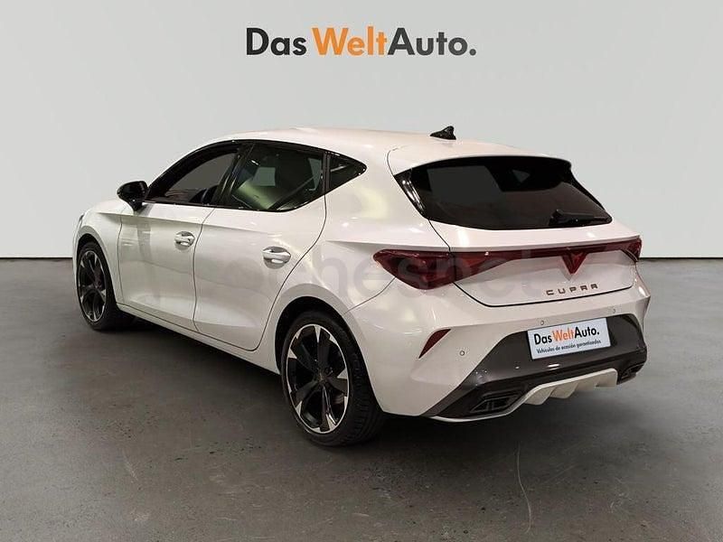 Usado Cupra Leon 150 CV (110 kW) 2025 Blanco Berlina